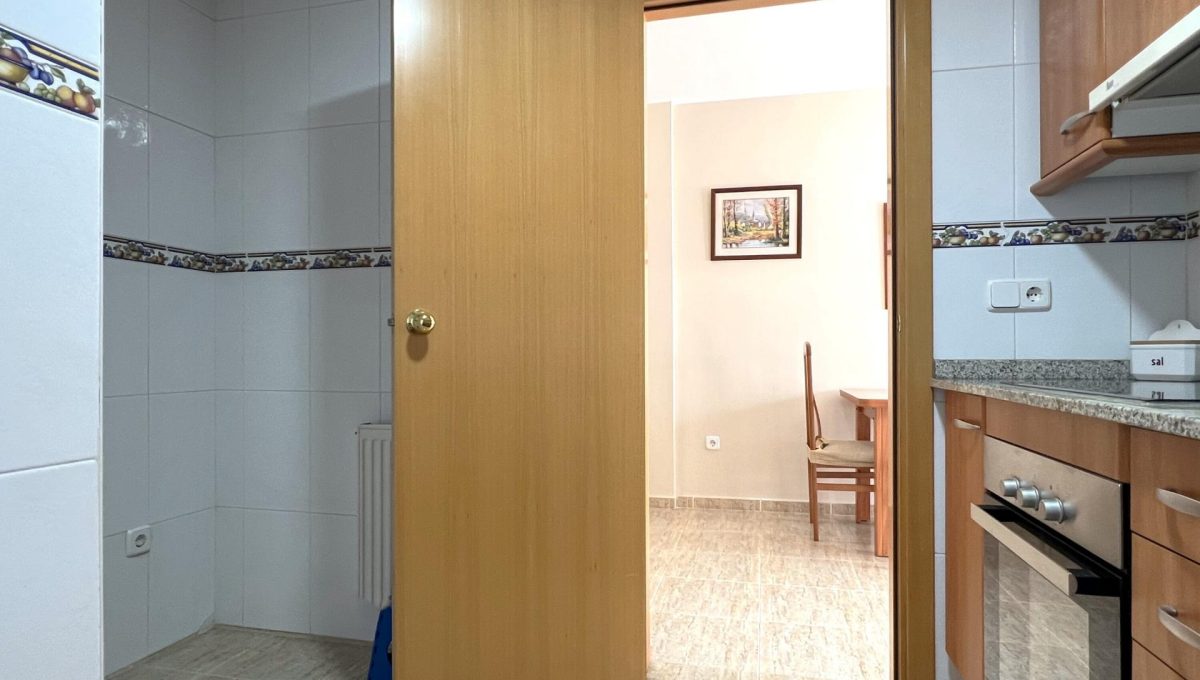 866044391_eb372ab799a93443487d74372393650d