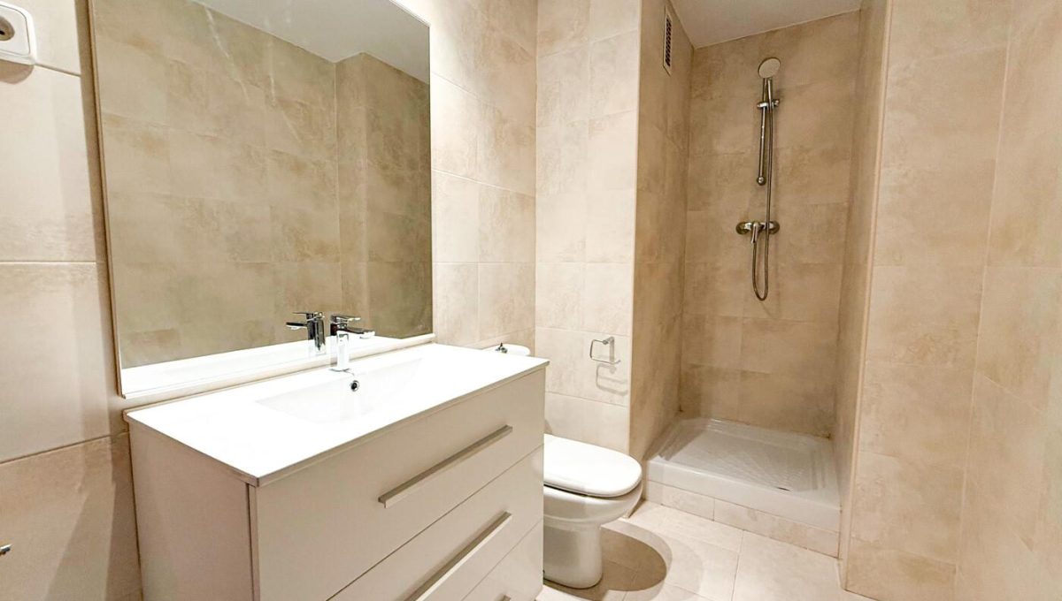 946219881_60663dd738f8b4fab532971d7ad2bb1c