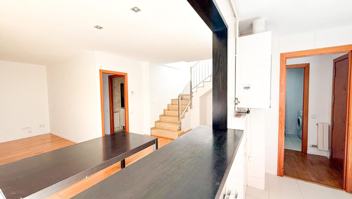 946219881_c517eb2040d0020106e104af6d4cc365