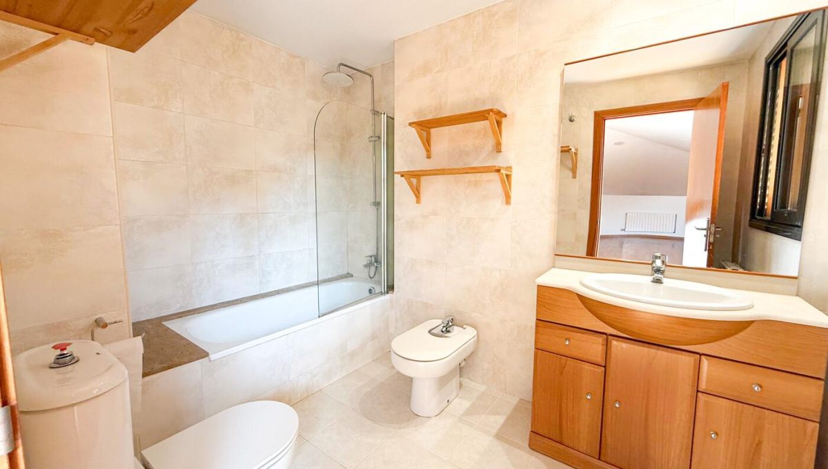 946219881_ed47e9cd1e2626d697fcd4efacd7032d