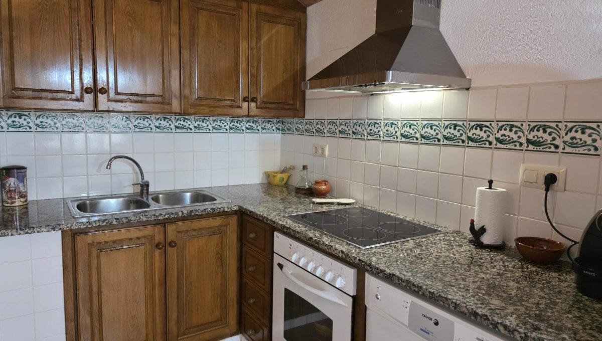 153893692_3a4e588e76b14a92cd12570552c61c1b