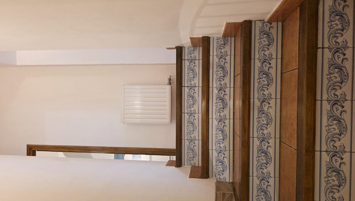 153893692_5727c41d5754eda2d6e3073067e6ce44