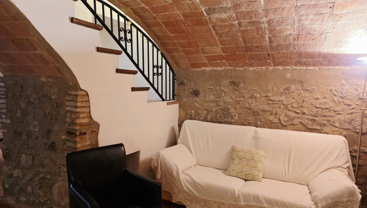 153893692_857de1beca08316d2f3be98b4992f2e8