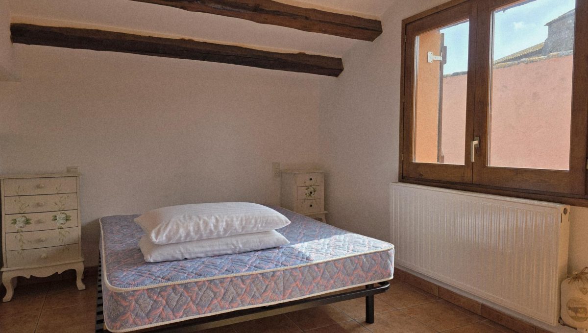 153893692_b065d6d285e5af9f8201057e1d05b0ed