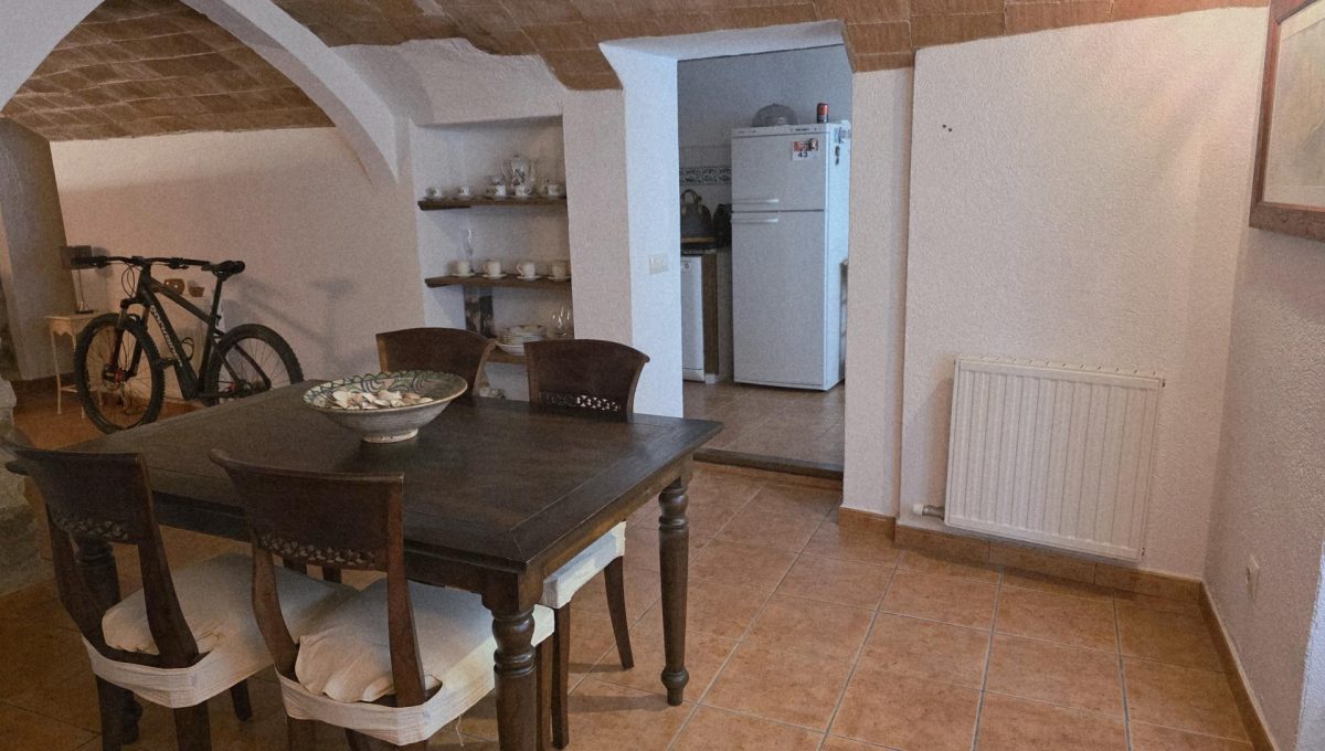 153893692_be74c6d2a581f7ad521c9fb8e35bfe9f