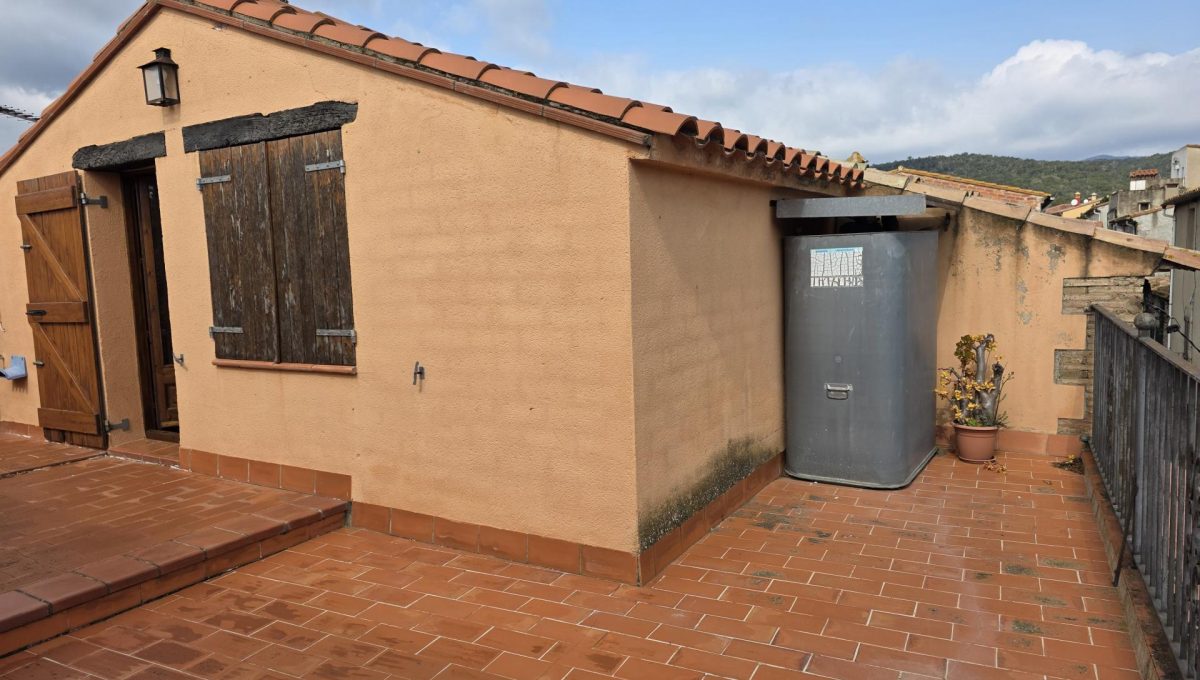 153893692_bee51858c027dd573d39cd1736c6a753