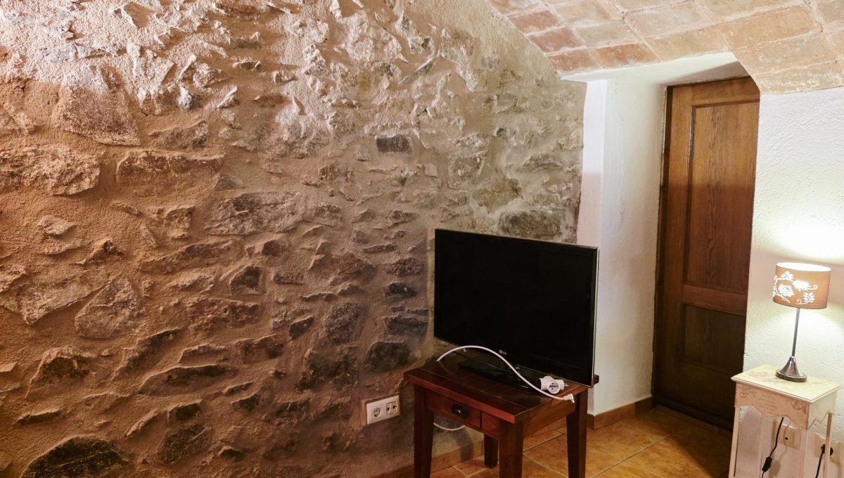 153893692_c1b4630461c575adca122751fad534ba