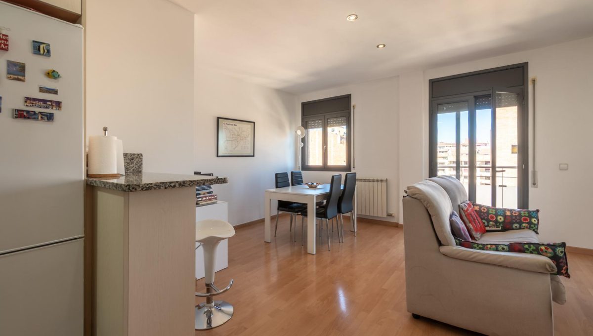 183841224_435096d51ad0a594b401a2252a9bad19