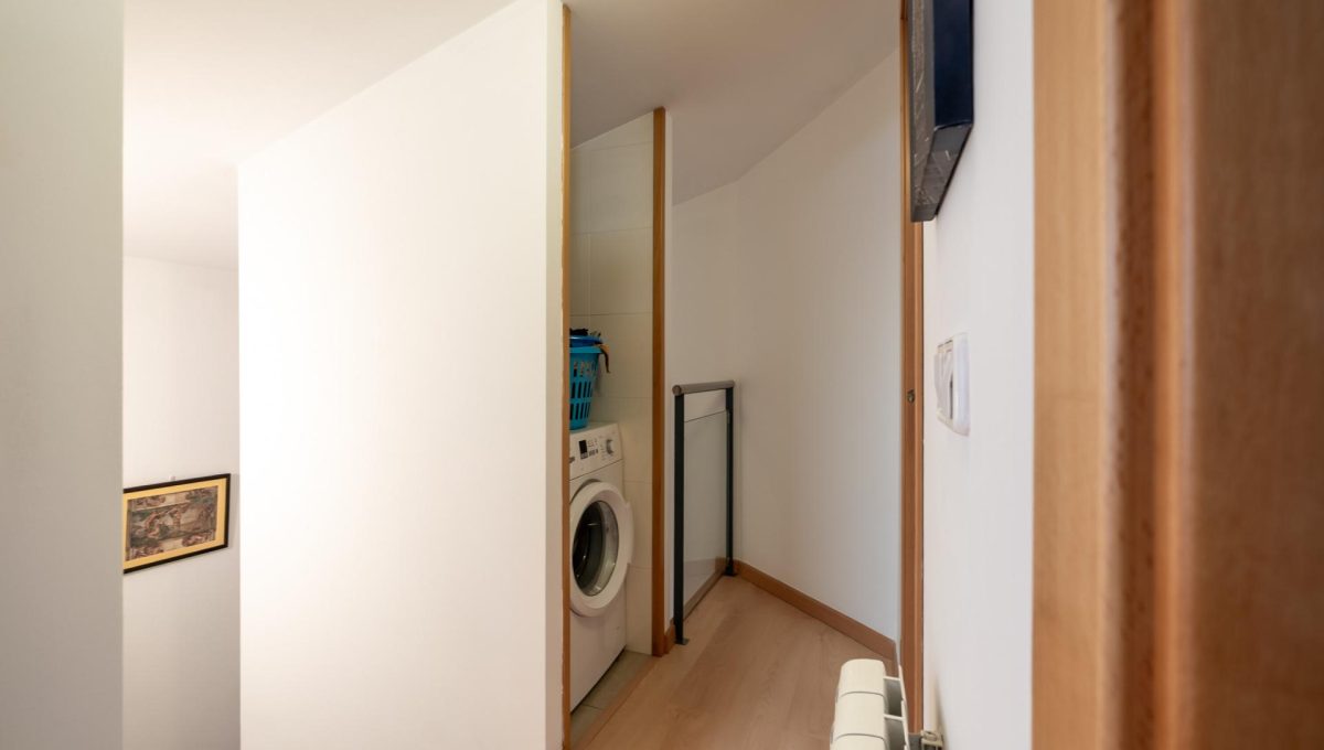 183841224_b9acafc9d80bb78a1a4d09c467c7b496