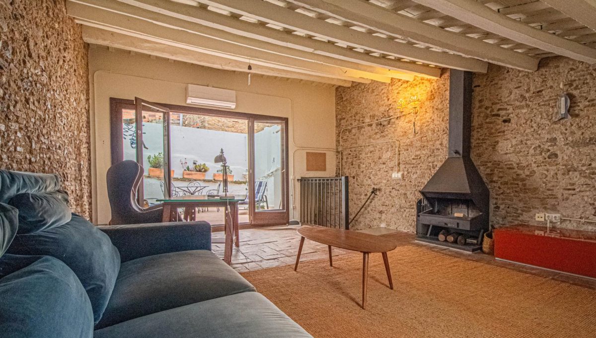 366976485_5e13dfc7156cc5492773b5d7a243ad88