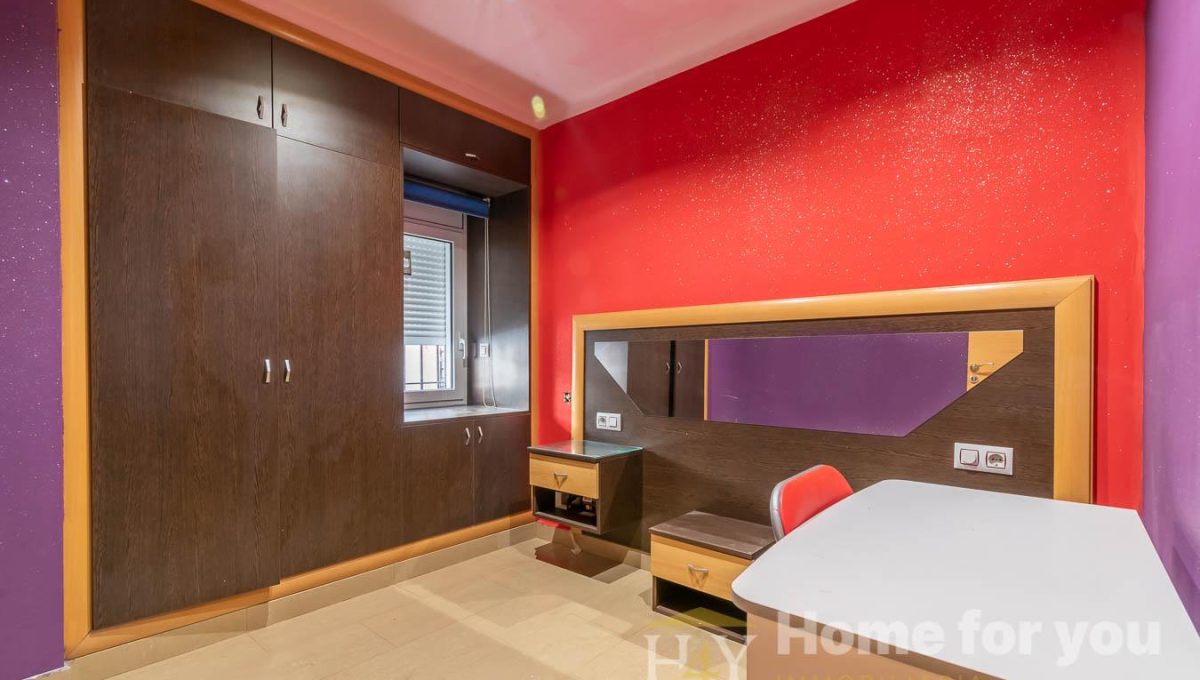 572321807_e830a44ae2863ba55449ec8f6270d980