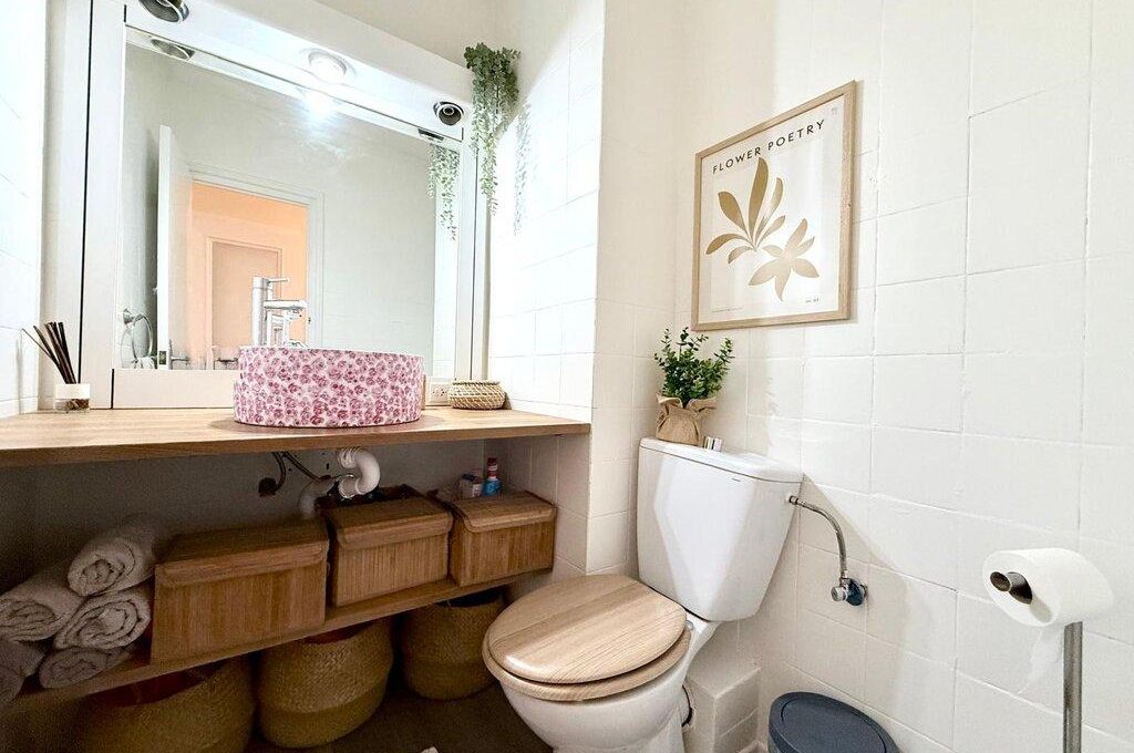 794465549_b55a6a517b1d94f5422a7717f3802311