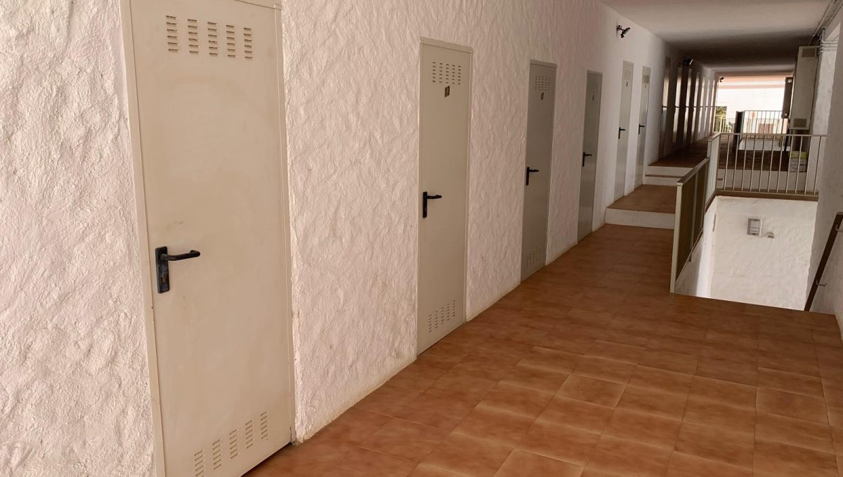 880452162_037278c7be7918dc4eda3d4e69205f0c