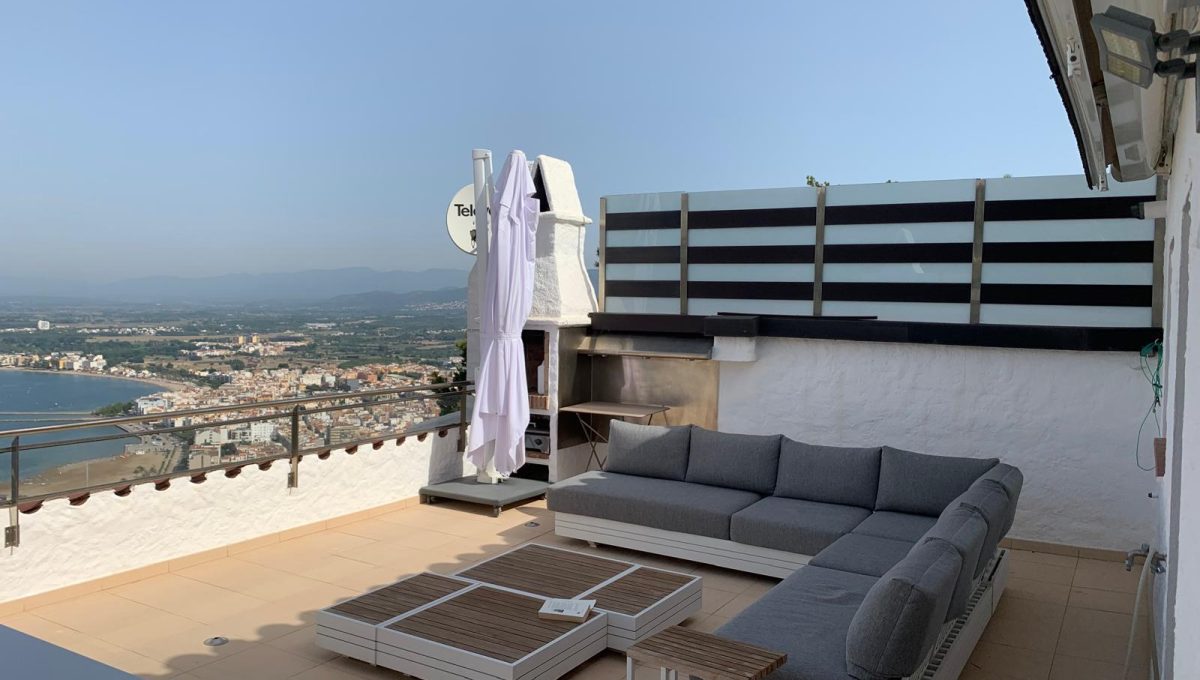 880452162_6ba7ac7b10245194c8379d44d2e8e061