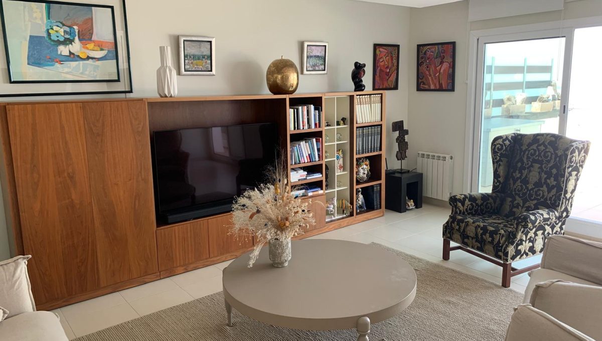 880452162_7954d24faaf571584e69e62423983b6f