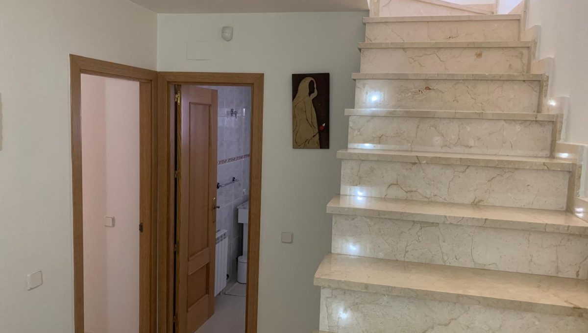 880452162_89228d25f0caaa67a66b11768ed4e61d