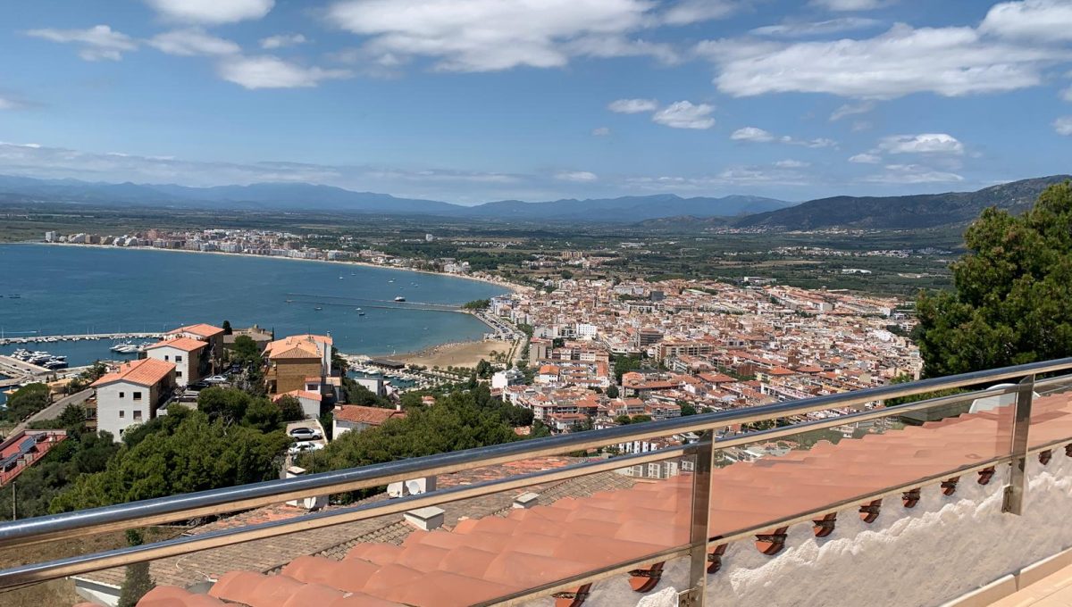 880452162_a9d8bba45869c13abb93d3d2e9088eb9