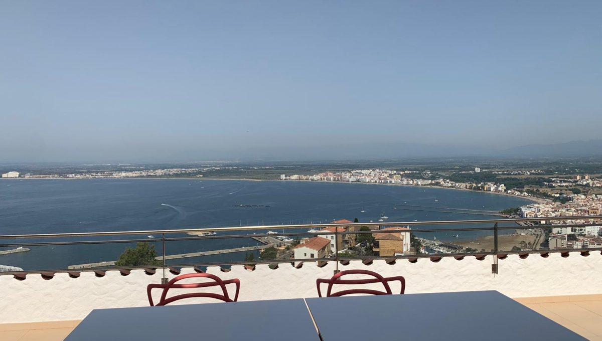 880452162_ac79cd300cd7c507094cab12ec0787b0