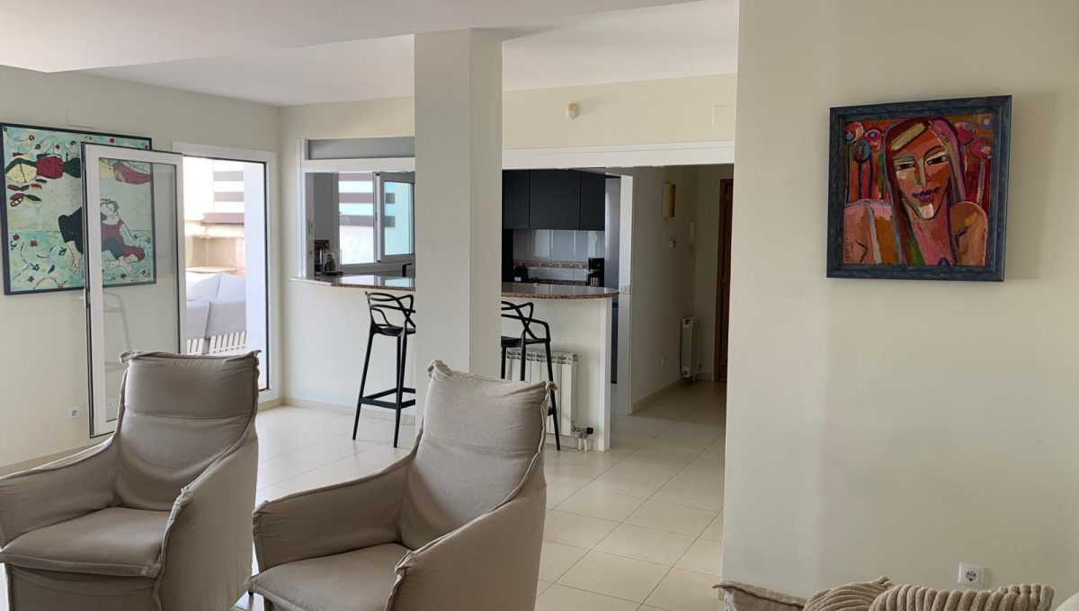 880452162_ae1699a2eb81e7f9af8177320fe2a871