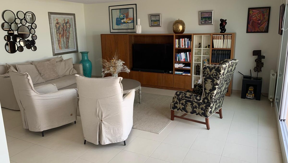 880452162_d0ef7d9b7229b2f9f5976b49db838cc1