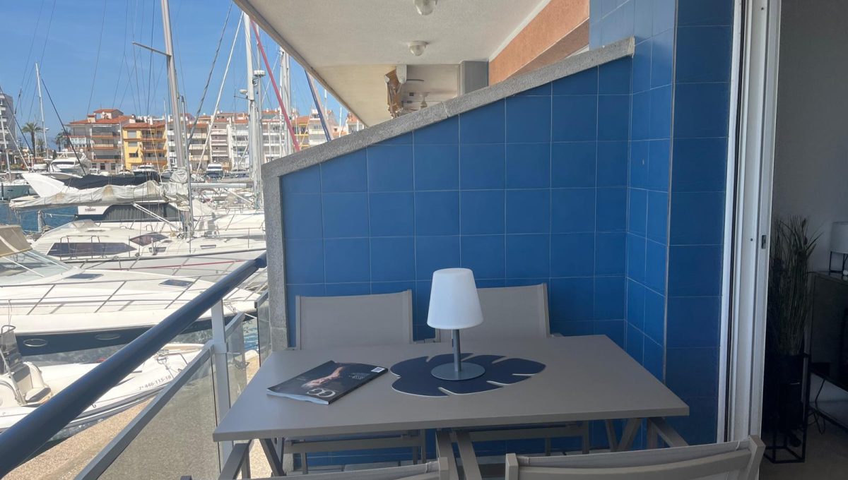 884801624_2a35004017e405f2b7379281da84bbf8