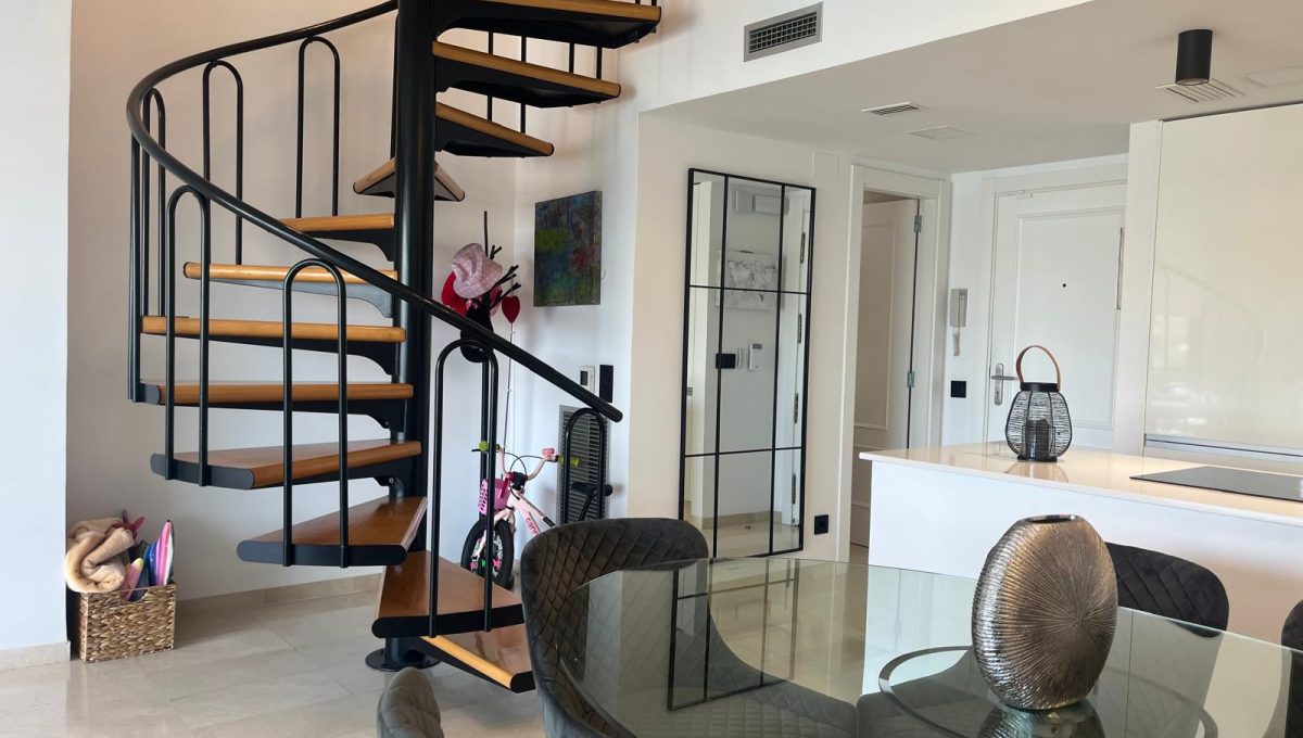 884801624_2b2ee02426fcb4e06036a7b4169d8d38