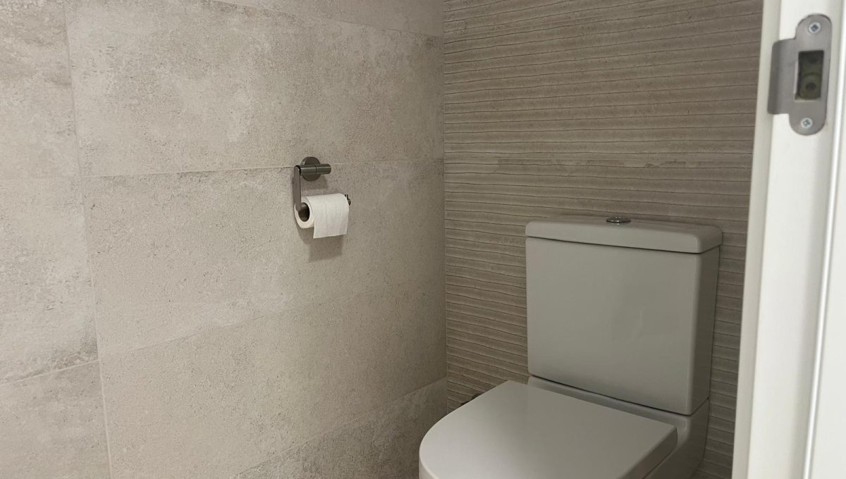 884801624_77acf24f4830a703921bd56042eeb115