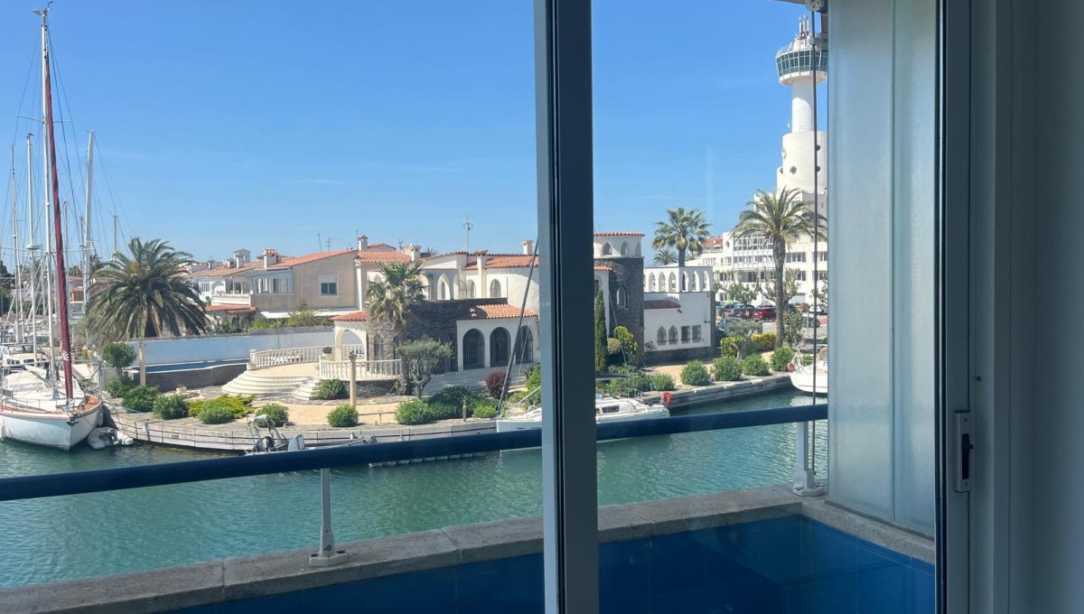 884801624_fb0ba509b37a88c93fbe469e999b2800