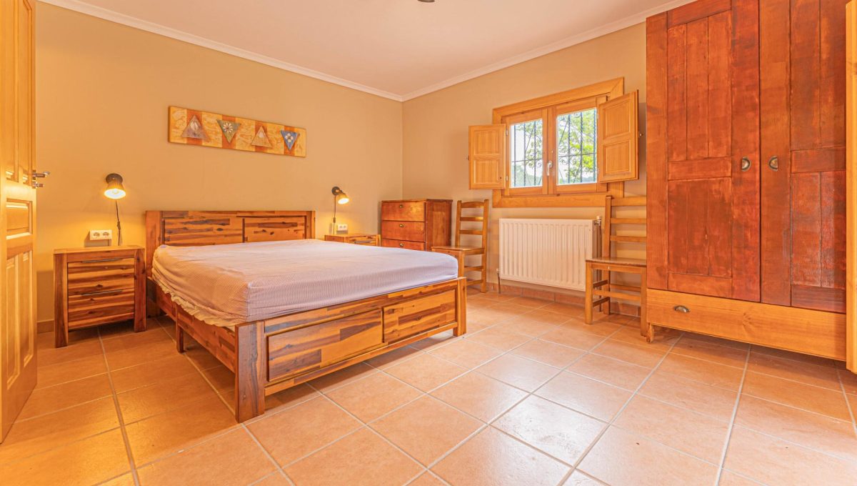 212508975_cdd05903be7bed676e9a33f21d40f6f3