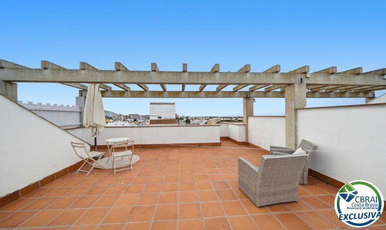 Ático de 61 m2, con 60 m2 de terraza-, LICENCIA TURISTICA EN SANTA MARGARIDA