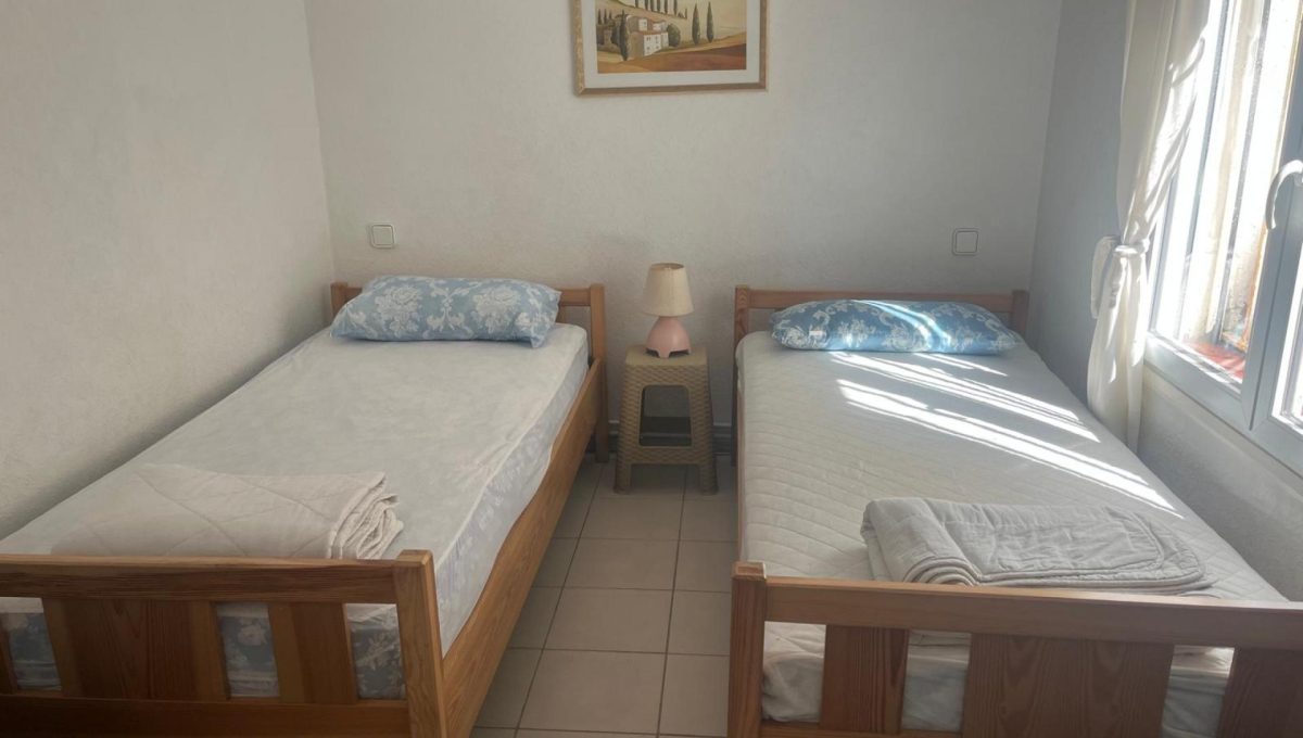 408759765_94c084285ee73b1edb2567002e1e2e94