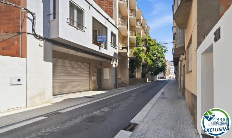 Apartamento en pleno centro, a 250 metros de la playa.